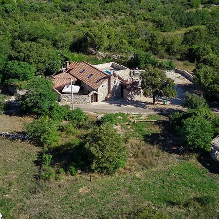 펜션 Authentic Stone House, 자다르